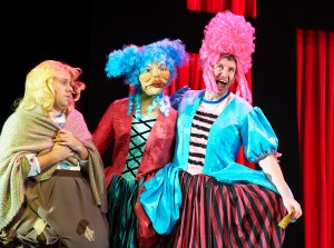 Potted Panto Garrick Theatre CREDIT Geraint Lewis